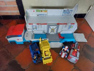 Paw patrol vrachtwagen met figuranten. 