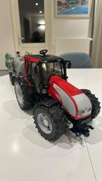 Valtra T 191 trekker en 1/16 Bruder aanhangwagen, Ophalen of Verzenden, Gebruikt, Tractor of Landbouw