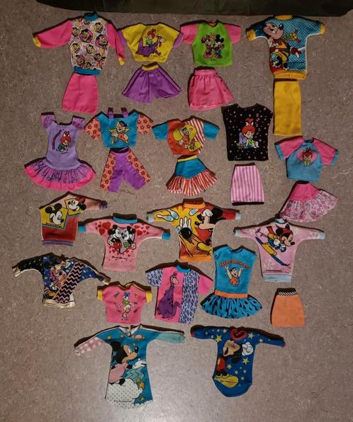 Barbie vintage Disney en The Flinstones kleding, Kinderen en Baby's, Speelgoed | Poppen, Gebruikt, Barbie, Ophalen of Verzenden