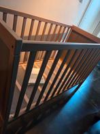 Baby bed b:67 l:125 h:85. Met matras en nieuw hoeslaken, Kinderen en Baby's, Babywiegjes en Ledikanten, Ophalen of Verzenden