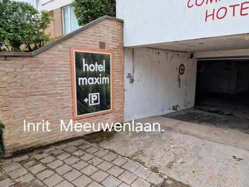 De Panne Parking Maxim 2 Afgesloten garage´s straatniveau.__, Immo, Garages en Parkeerplaatsen