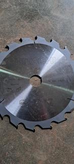 Hitachi zaagblad 18 tanden, Doe-het-zelf en Bouw, Gereedschap | Zaagmachines, Ophalen, Zo goed als nieuw