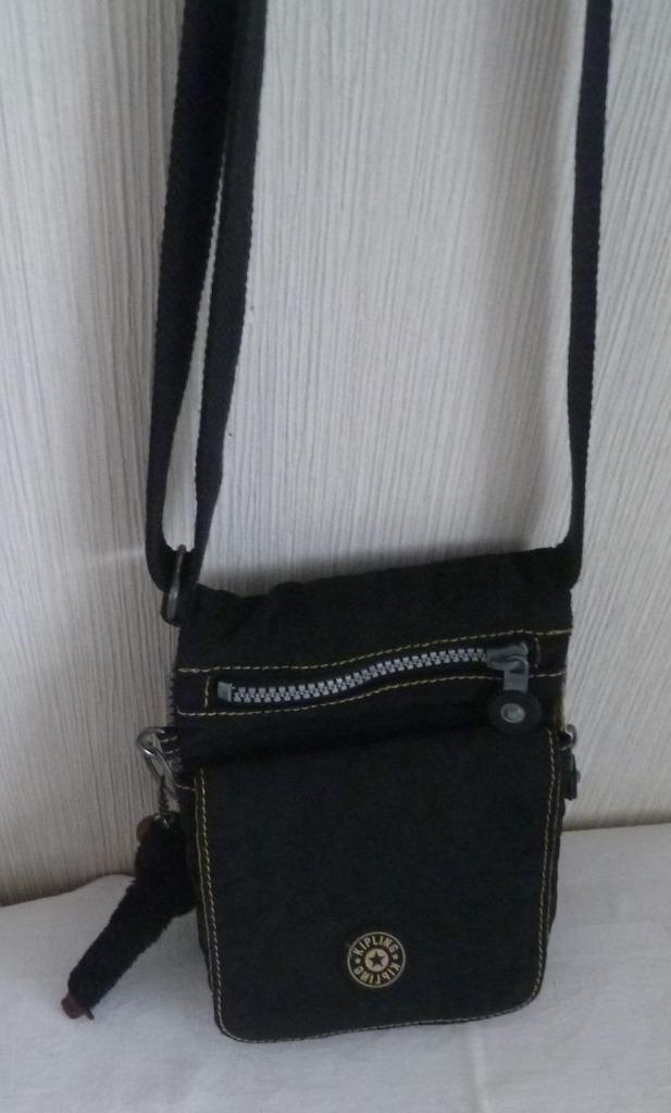 Kipling zwarte schoudertas + aap, Handtassen en Accessoires, Tassen | Schoudertassen, Gebruikt, Kipling, Zwart, Ophalen of Verzenden