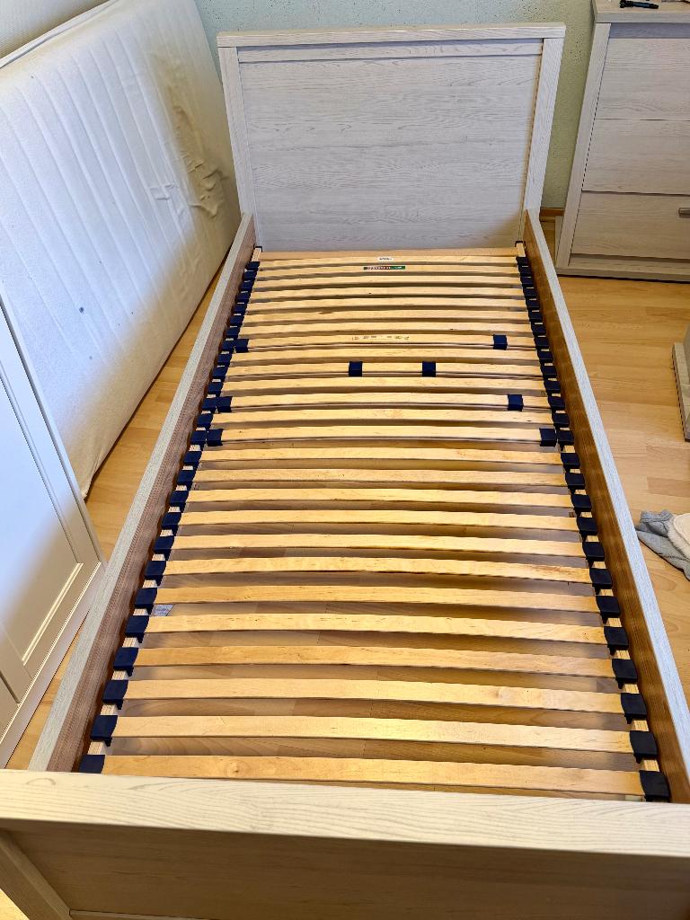 lit simple, 100 cm, Gris, Enlèvement, 200 cm