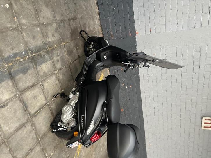 Vespa Primavera, Fietsen en Brommers, Scooters | Piaggio, Zo goed als nieuw, Overige modellen, Klasse B (45 km/u), Benzine, Ophalen of Verzenden