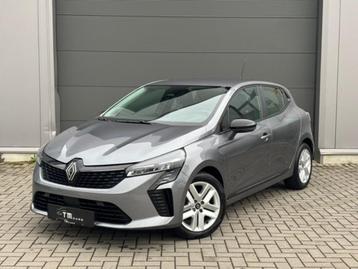 Renault Clio benzine apple carplay beschikbaar voor biedingen