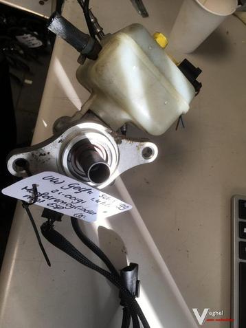 vw golf 4 '99 Hoofdremcilinder met esp beschikbaar voor biedingen