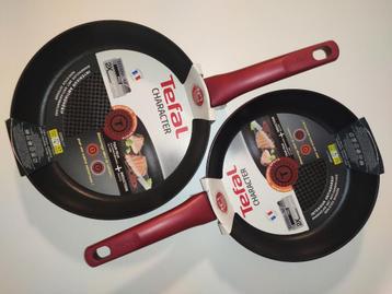 Poêles Tefal 24cm et 28cm disponible aux enchères