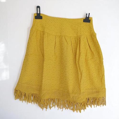 Rok geel gaatjes patroon S/M, Kleding | Dames, Rokken, Nieuw, Maat 36 (S), Geel, Boven de knie, Verzenden
