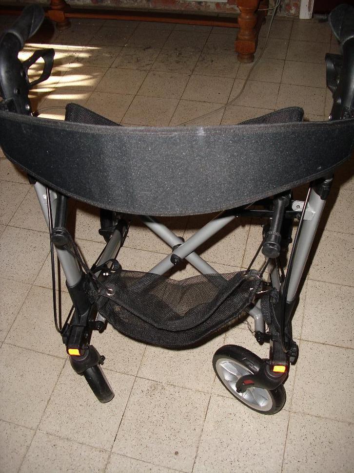 rolator, Diversen, Rollators, Nieuw, Lichtgewicht, Opvouwbaar, Ophalen