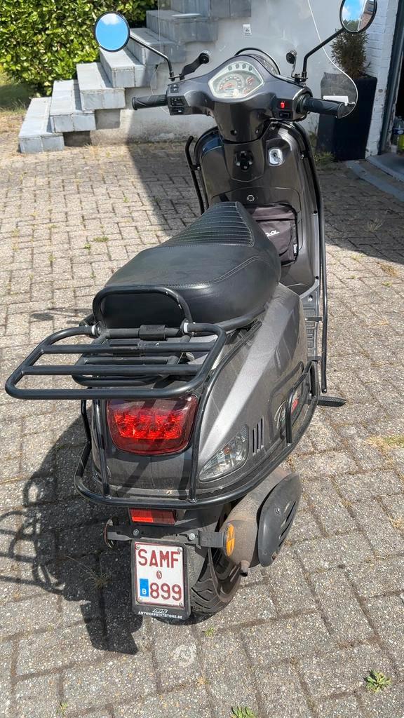 Klasse A GTS Toscana Pure 50cc – Lava Grey Papieren in orde, Fietsen en Brommers, Snorfietsen en Snorscooters, Zo goed als nieuw