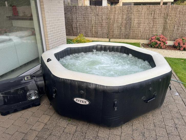 Intex PureSpa Jet & Bubble Jacuzzi, Tuin en Terras, Bubbelbaden en Hottubs, Gebruikt, Opblaasbaar, Afdekzeil, Grondzeil, Filter