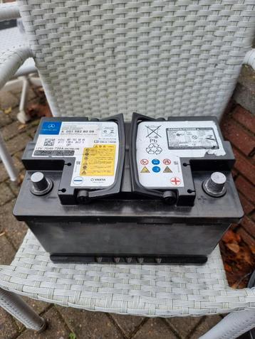 Varta AGM 12V 70Ah Start Stop System werkt zeer goed  beschikbaar voor biedingen
