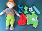 HABA pop Phil ca. 38cm met 2 extra kledingsets en voetbal, Kinderen en Baby's, Speelgoed | Poppen, Ophalen of Verzenden, Zo goed als nieuw