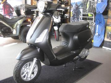 scooter GTS bravo a 1.999 € dispo 25 kmh et 45 kmh garantie disponible aux enchères