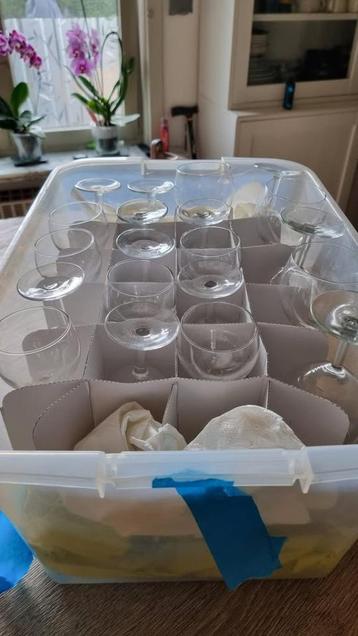 glazen beschikbaar voor biedingen