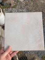 Tegels beige ongeveer 24 m2, Ophalen