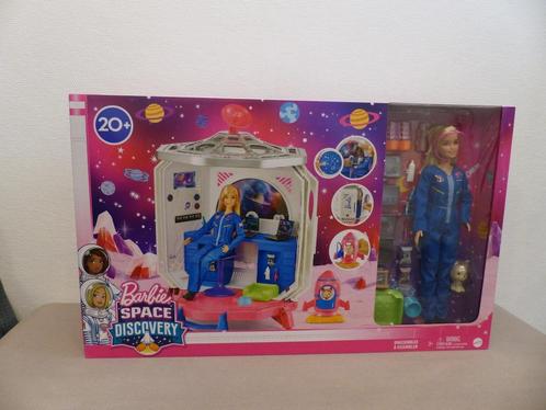 Barbie pop met ruimtestation en accessoires, Kinderen en Baby's, Speelgoed | Poppen, Nieuw, Barbie, Ophalen of Verzenden
