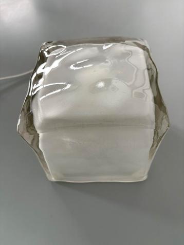 IKEA Iviken “Ice Cube” lamp beschikbaar voor biedingen