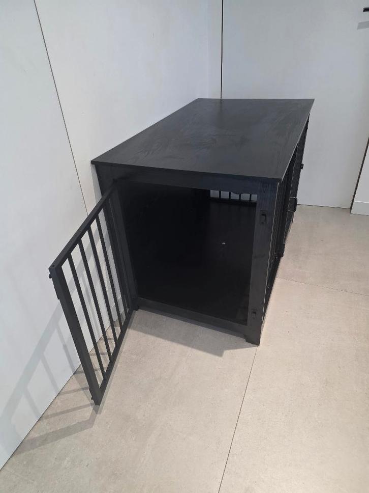 Hondenbench meubel zwart, Dieren en Toebehoren, Hondenbenches, Zo goed als nieuw, Ophalen