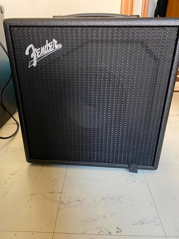 FENDER RUMBLE LT25 basversterker NIEUW!, Muziek en Instrumenten, Versterkers | Bas en Gitaar, Zo goed als nieuw, Basgitaar, Minder dan 50 watt