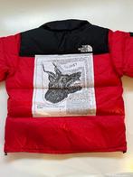 Supreme The North Face Nuptse Jacket Red – Maat L - Large, Ophalen, Maat 52/54 (L), Nieuw, Rood
