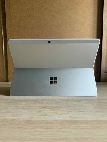 Surface Pro X  beschikbaar voor biedingen