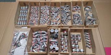 Grote partij GEBERIT-MAPRESS koppelstukken en reducties beschikbaar voor biedingen