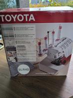 Toyota overlock SLR4D, Hobby en Vrije tijd, Naaimachines en Toebehoren, Ophalen, Zo goed als nieuw, Lockmachine, Overige merken