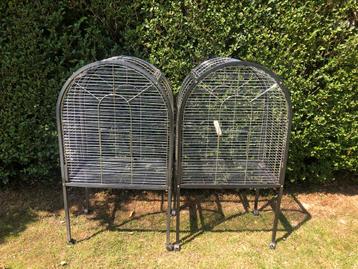 Cage pour perroquet ou grande perruches beschikbaar voor biedingen