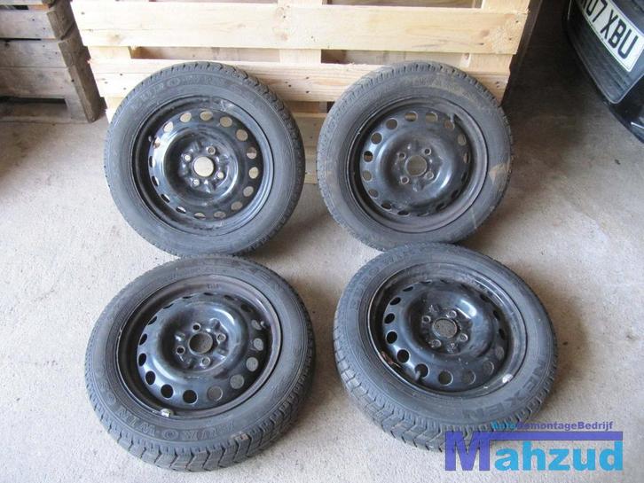 TOYOTA AYGO BANDEN STALEN VELGEN 155 65 14 4X100, Auto-onderdelen, Overige Auto-onderdelen, Toyota, Gebruikt, Ophalen