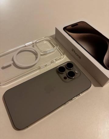 iPhone 15 pro 128gb titanium