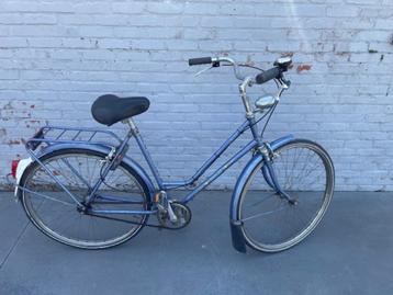 Dames fiets "Gazelle" beschikbaar voor biedingen