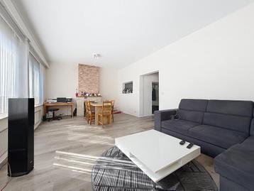 Appartement 2ch avec balcon, jardin et parking à Laeken beschikbaar voor biedingen