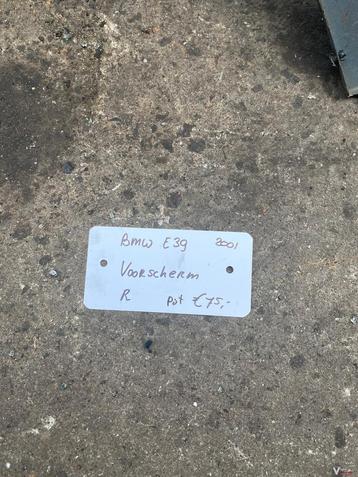 BMW E39 2001 sedan Voorscherm Links of Rechts beschikbaar voor biedingen
