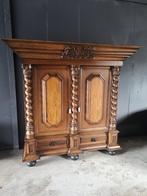 ARMOIRE DU CHÂTEAU, Antiquités & Art, Enlèvement ou Envoi