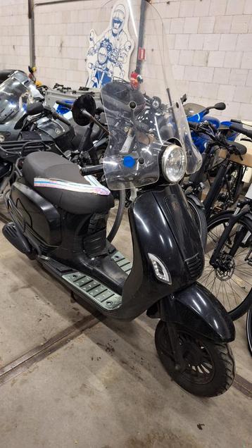 Vespa look export scooter a klasse beschikbaar voor biedingen