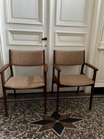 AUTHENTIEKE VINTAGE STOELEN BUCH BUCK HOUT BOUCLÉ beschikbaar voor biedingen