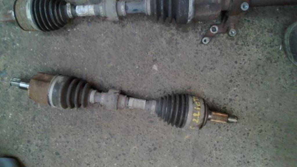 Cardan gauche Honda Civic 8 2.2CTDi 103kw 2007-2008 LP/14475, Autos : Pièces & Accessoires, Freins & Transmission, Honda, Utilisé