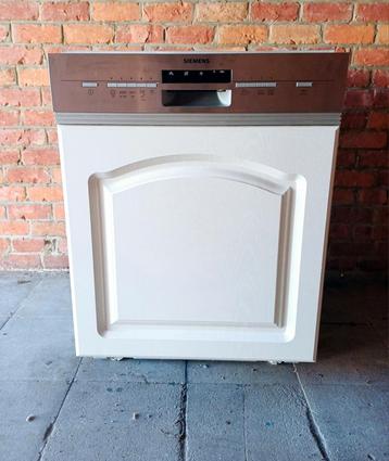 Siemens  inbouw vaatwasser 60cm, Ophalen, Voorspoelprogramma, Minder dan 10 liter, Zo goed als nieuw