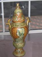 Magnifique vase italien signé Deruta, Antiquités & Art, Antiquités | Vases, Enlèvement ou Envoi