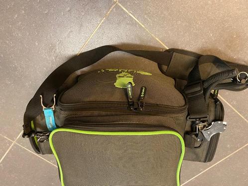 Roofvis tas en aas en lood compleet, Watersport en Boten, Hengelsport | Roofvissen, Zo goed als nieuw, Overige typen, Ophalen
