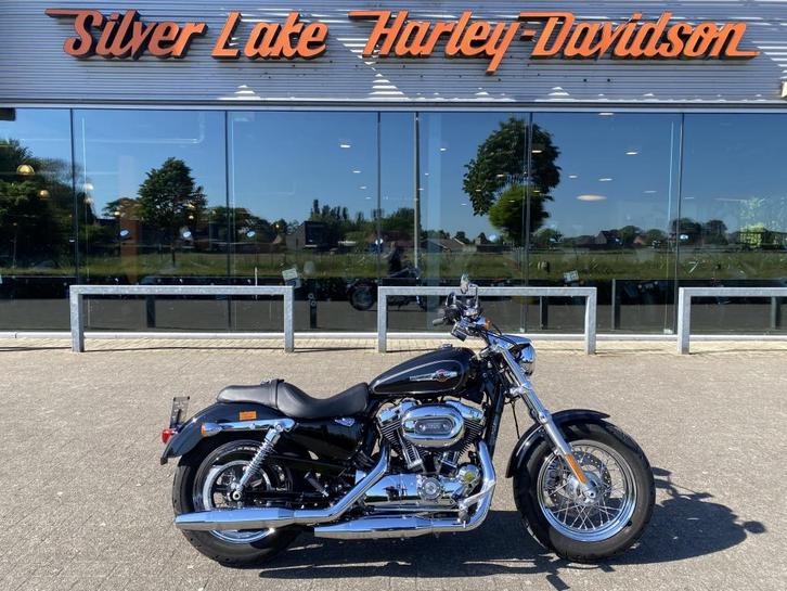 Harley-Davidson Sportster XL 1200 Custom met 12 maanden waar, Motos, Motos | Harley-Davidson, Autre, plus de 35 kW