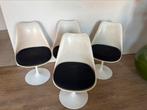 Tulip stoelen, Ophalen