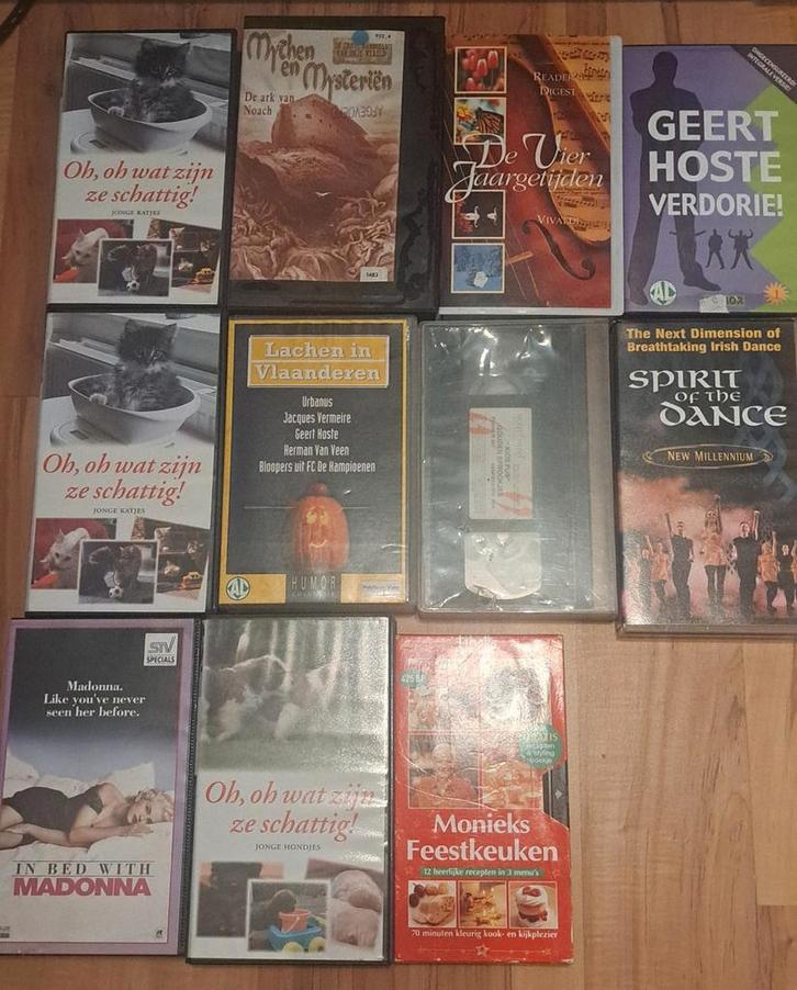 VHS Bundel – 11 tapes: muziek, comedy, dieren, sprookjes, Cd's en Dvd's, Dvd's | Documentaire en Educatief, Ophalen of Verzenden