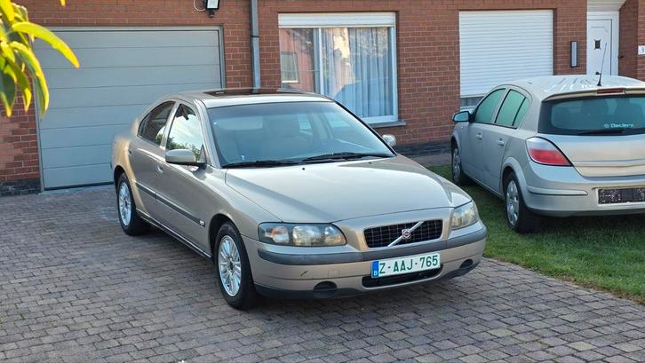Volvo S60 Benzine 2004 GEKEURD, Auto's, Volvo, Particulier, S60, ABS, Airbags, Airconditioning, Bluetooth, Boordcomputer, Electronic Stability Program (ESP)