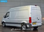 Mercedes Sprinter 214 CDI Automaat Small damage L2H2 MBUX Ca, Auto's, Bestelwagens en Lichte vracht, Stof, Gebruikt, Euro 6, 4 cilinders