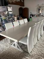 Grote landelijke tafel met 8 witte stoelen, Huis en Inrichting, Ophalen, Gebruikt, Landelijk, 8 stoelen of meer