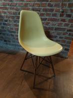 Stoelen stijl eames daw .. 6st vanille kleur, Huis en Inrichting, Stoelen, Ophalen, Kunststof, Overige kleuren, Eames daw