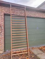 authentique échelle d'escalade de l'école primaire, Enlèvement